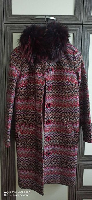Продається пальто осіннє, штучне хутро
