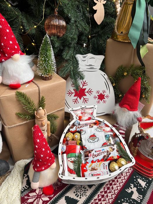 Подарункові бокси до Новорічних свят з доставкою по Україні