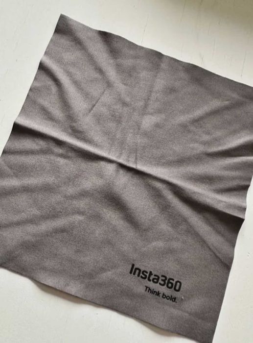 Kamera insta360 x4 z dodatkami