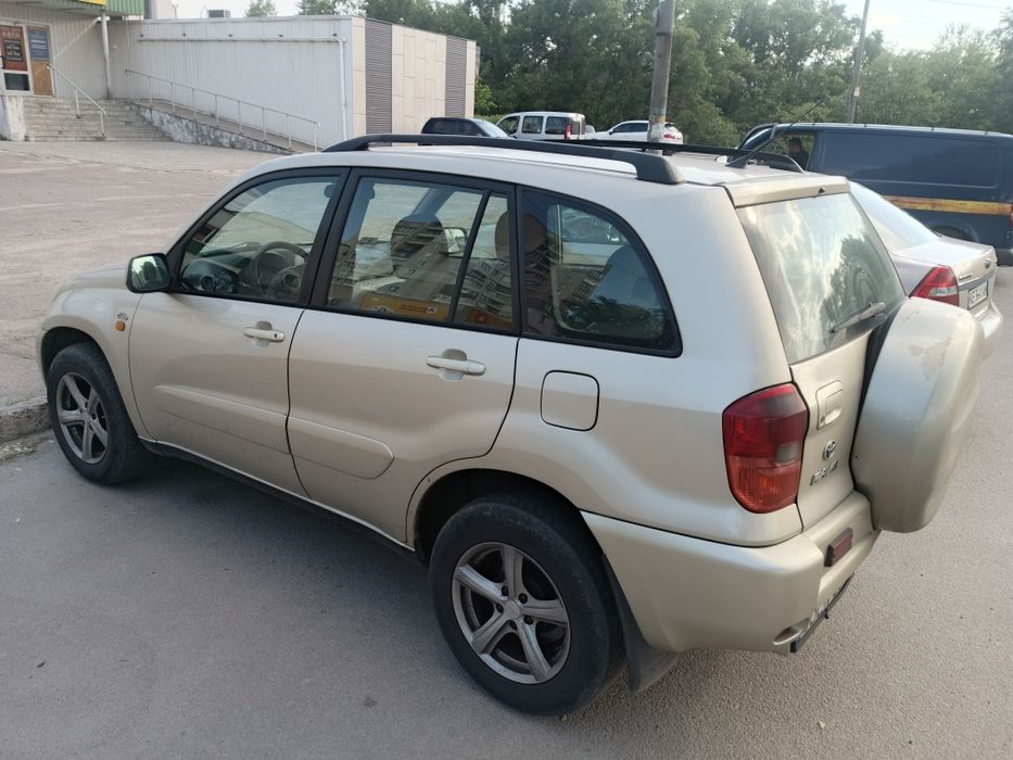 Toyota rav 4 2.0tdi НЕРОЗМИТНЕНА