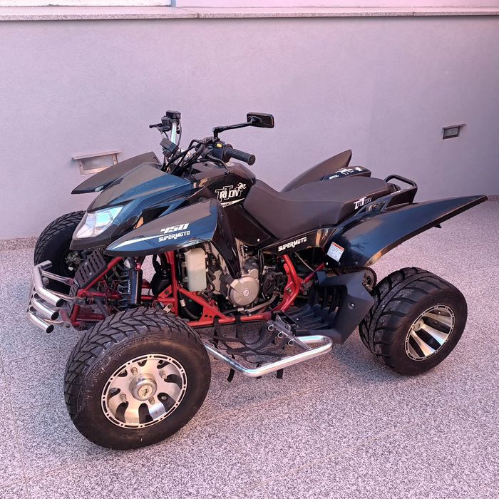 Vendo moto4 como nova