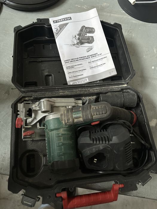 serra circular com bateria parkside