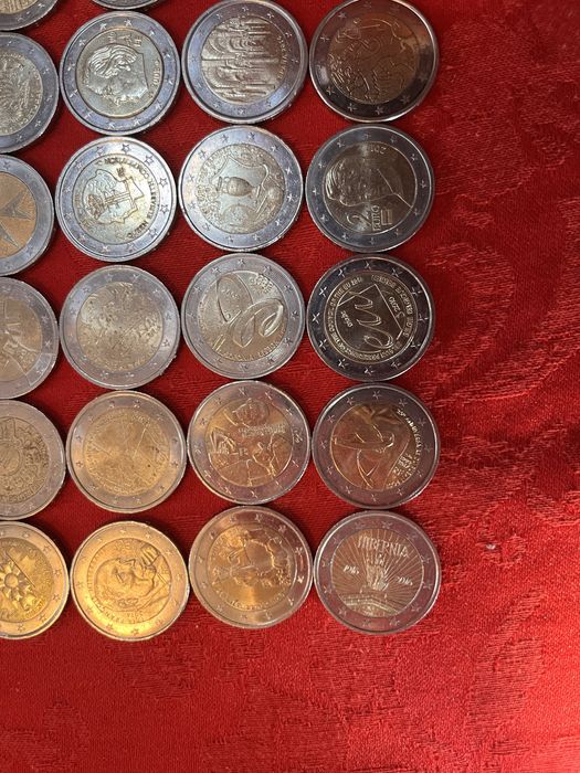 Coleçao variada moedas de 2 euros