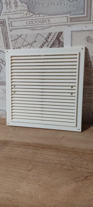 Вентиляційна решітка ґратка