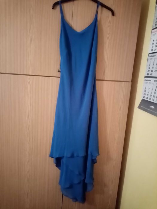 Niebieska sukienka