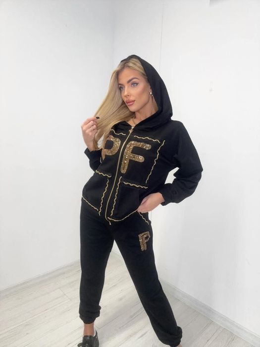 Piękny komplet dres z cyrkoniami logo paparazzi
