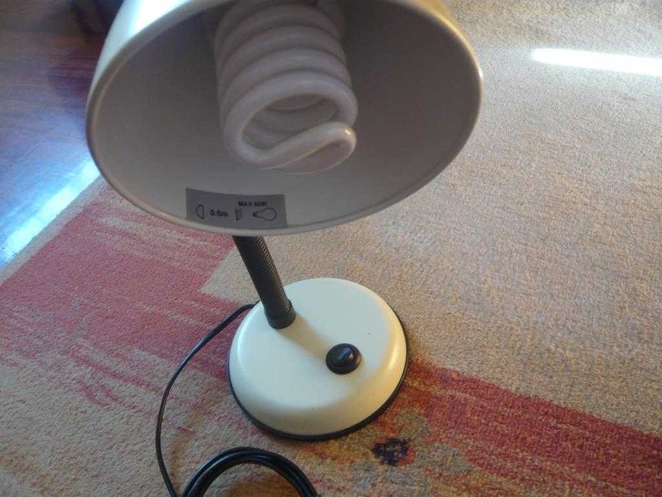 Candeeiro de secretária