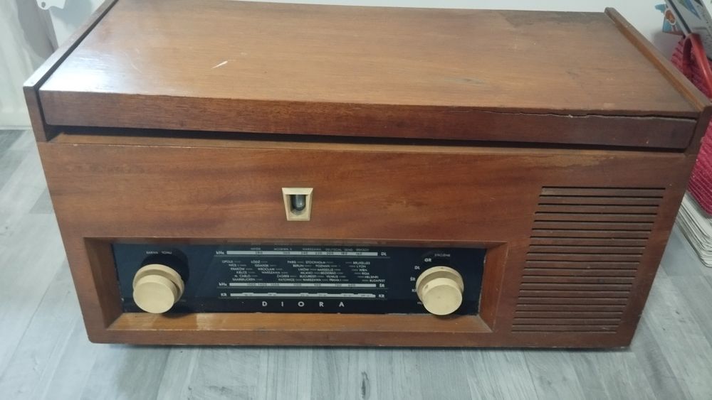 Radio gramofon diora