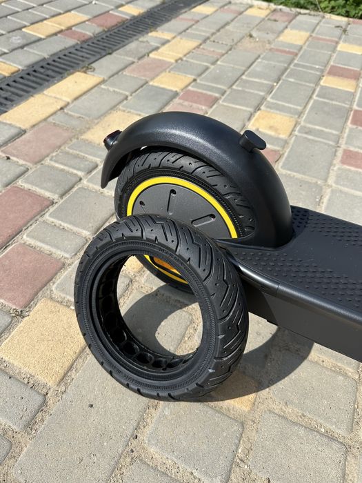 Безкамерна шина 60/70- 6.5, 10х2.50 антипрокол Ninebot Max G30