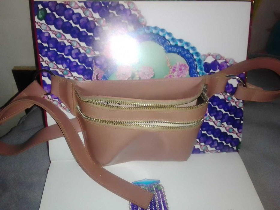 Сумка-бананка Voila