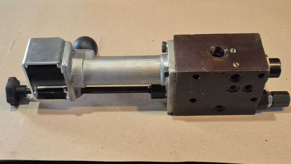 rozdzielacz ursus c-330