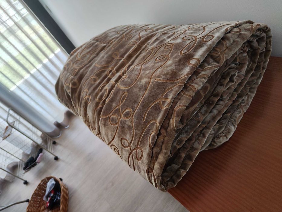 Conjunto colcha e almofadas