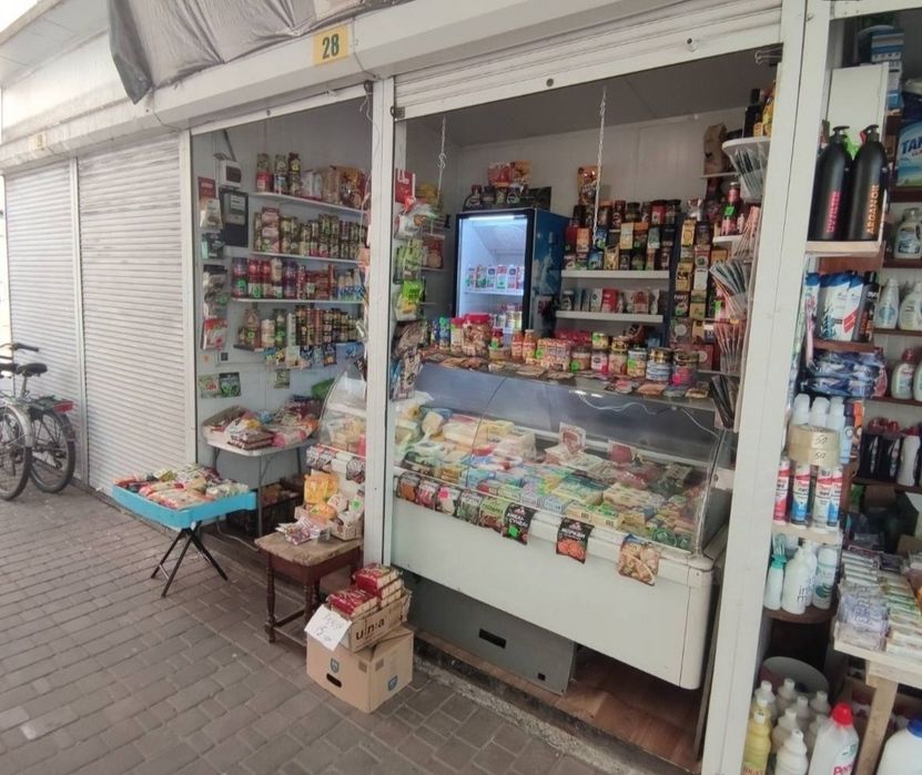 Торгові місця на продуктовому ринку - View 3