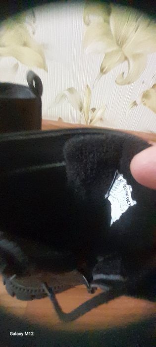 Продам детские сапожки-полуботинки для девочки