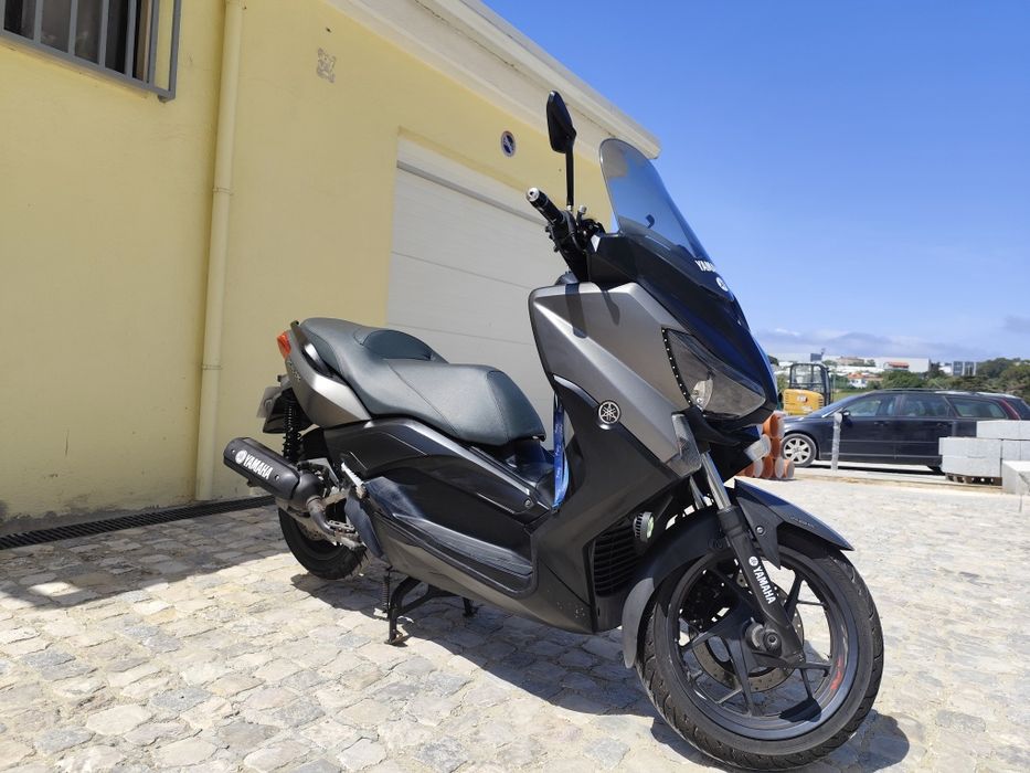 Yamaha X Max 125