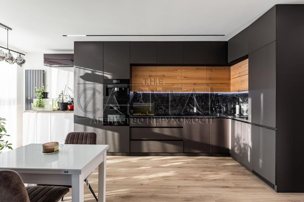 Apartment in Kyiv - View 3