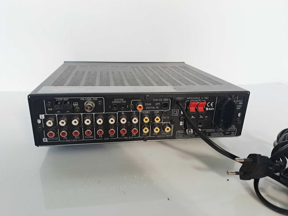 Amplituner Denon AVR-F100