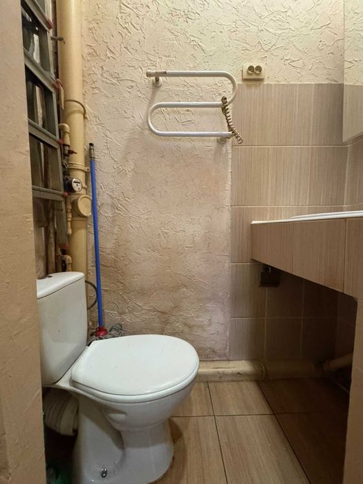 Продам 1 к. квартиру на Володимира Антоновича, буд. 49