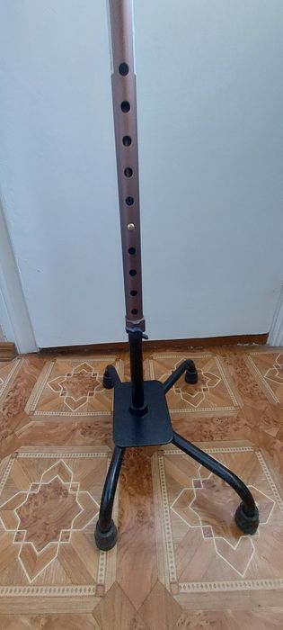Продається тростина - квадропод, телескопична з великою базою