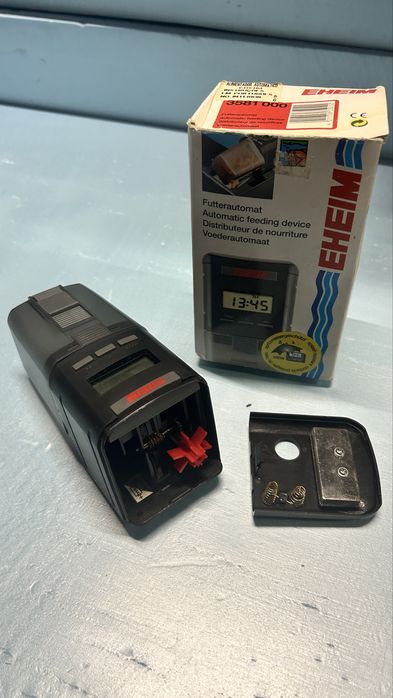 Alimentador eheim aquario