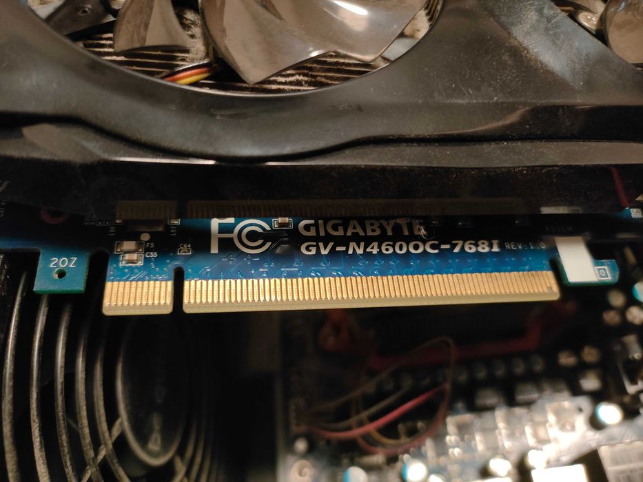 Komputer stacjonarny AMD Phenom II X4 / 6GB RAM / GTX 460