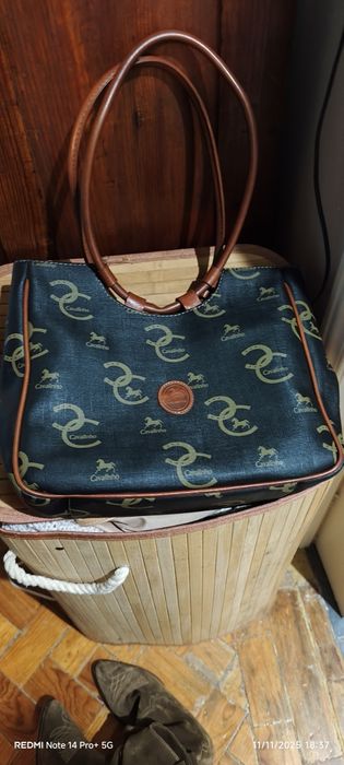 Mala de Senhora marca Cavalinho