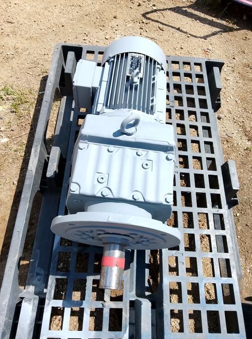 Motoreduktor Przekładnia SEW EURODRIVE 4kW  22  obrotów