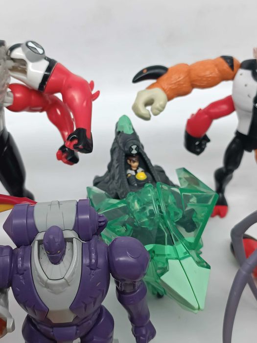 Zestaw 13 figurek Ben 10 oryginalne Bandai DARMOWA DOSTAWA