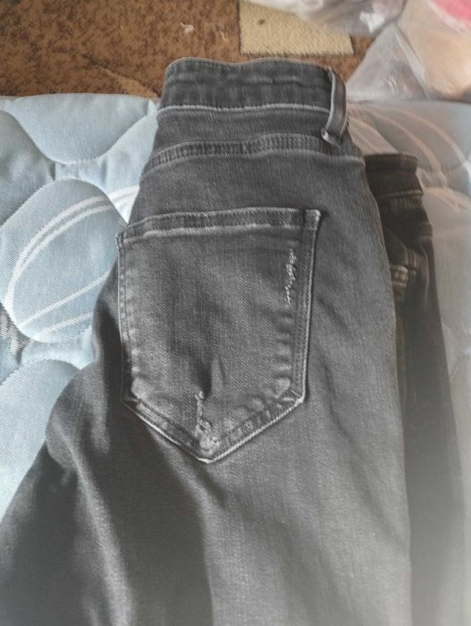 Жіночі джинси ZARA