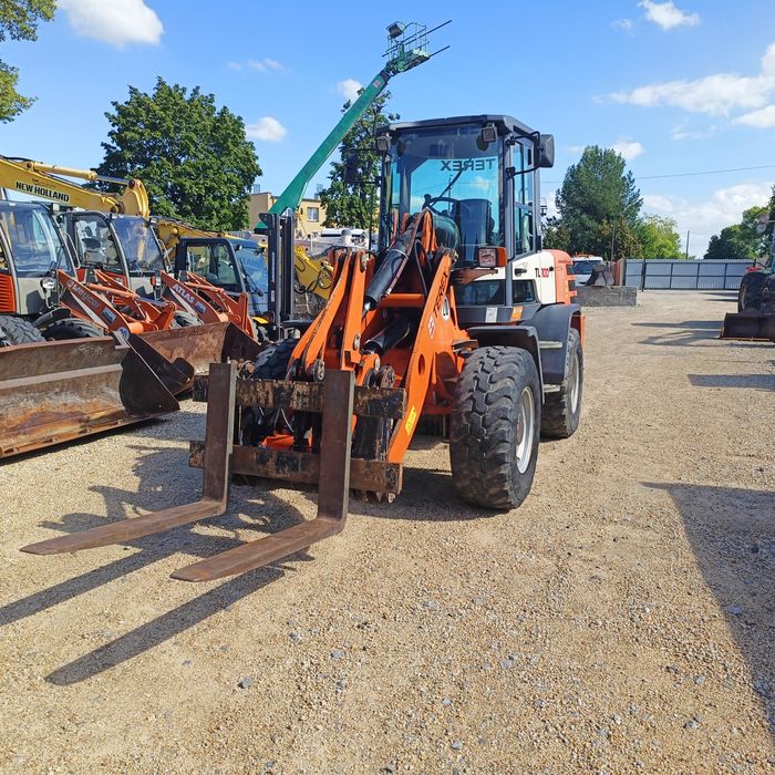 Maszyna budowlana ładowarka terex TL100