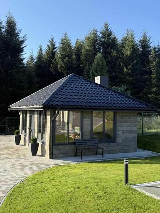 Відпочинок в Карпатах з теплим басейном та гарячим чаном.