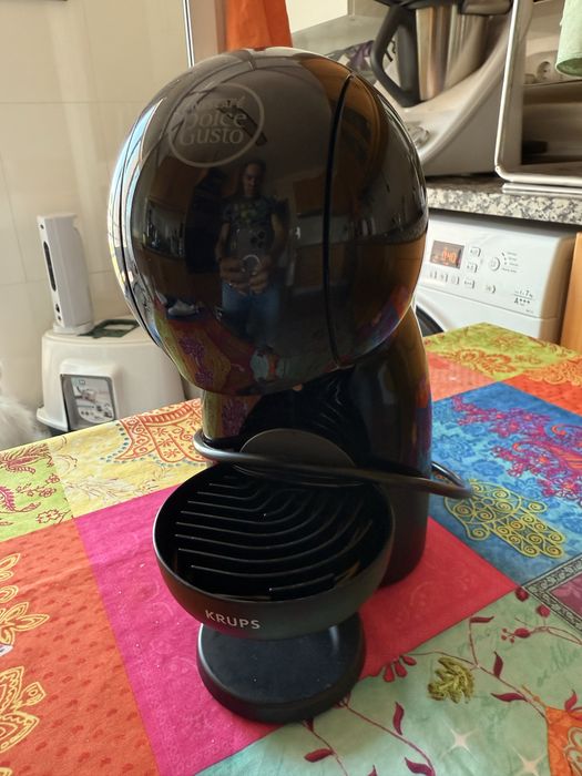 Máquina café Dolce Gusto