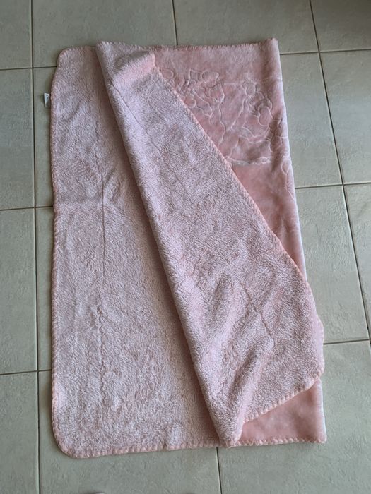 Nova-  Manta rosa cama grades bebé