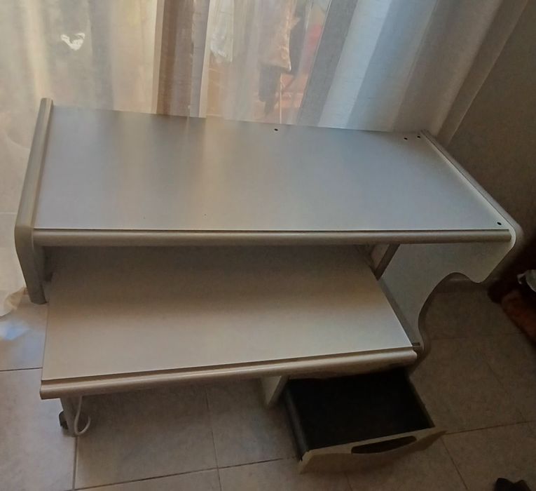 Secretaria de escritório para ter em casa.