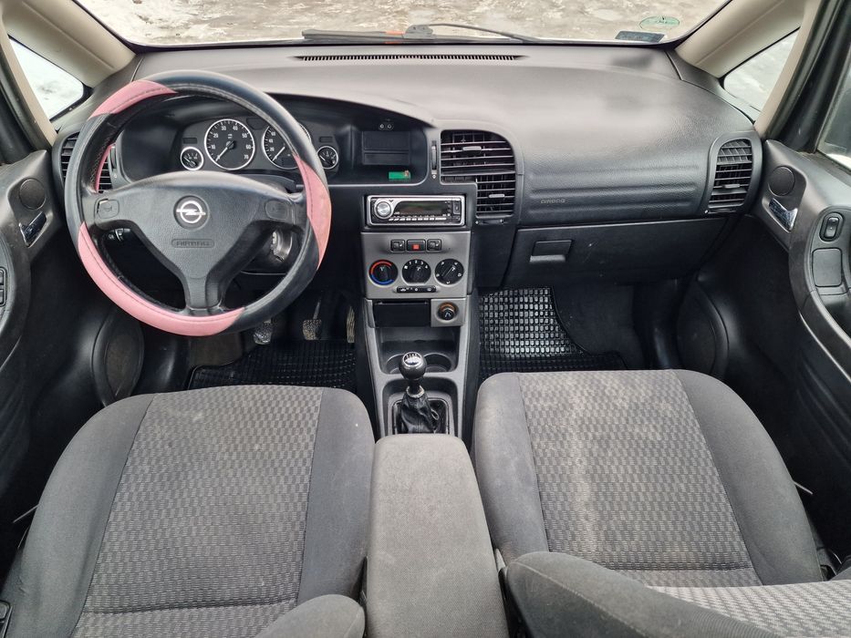 Opel Zafira A 1.8 125KM. Siedmioosobowy.