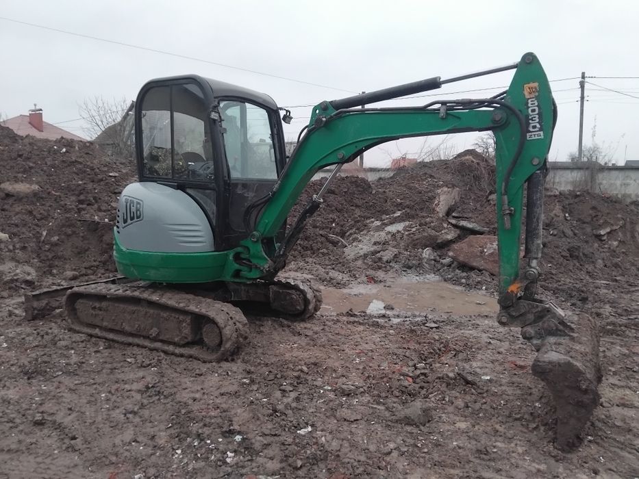 Продам мінік JCB 8030