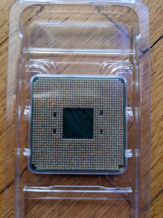 Нові AMD Ryzen 5 5600