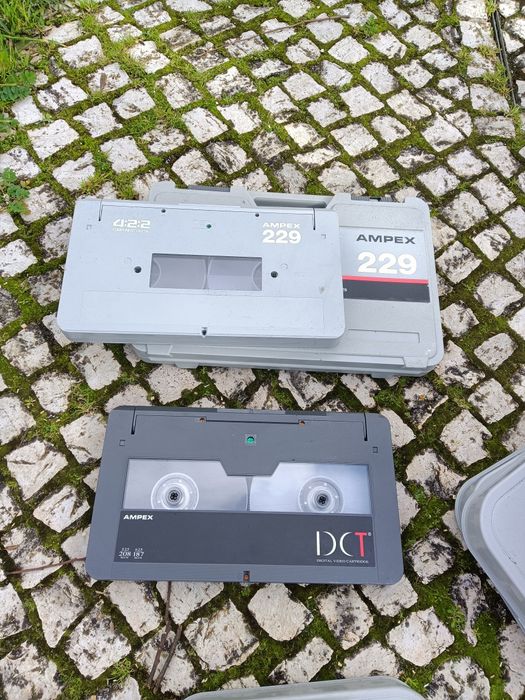 Cassetes e bobines de video AMPEX QUANTEGY