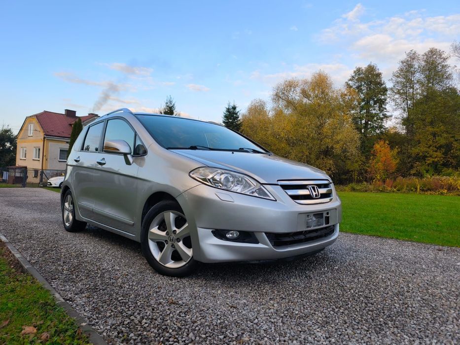 Honda FR-V