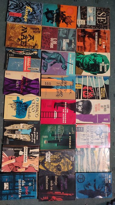 Lote 28 Livros Literatura Coleção  Os Livros das três abelhas