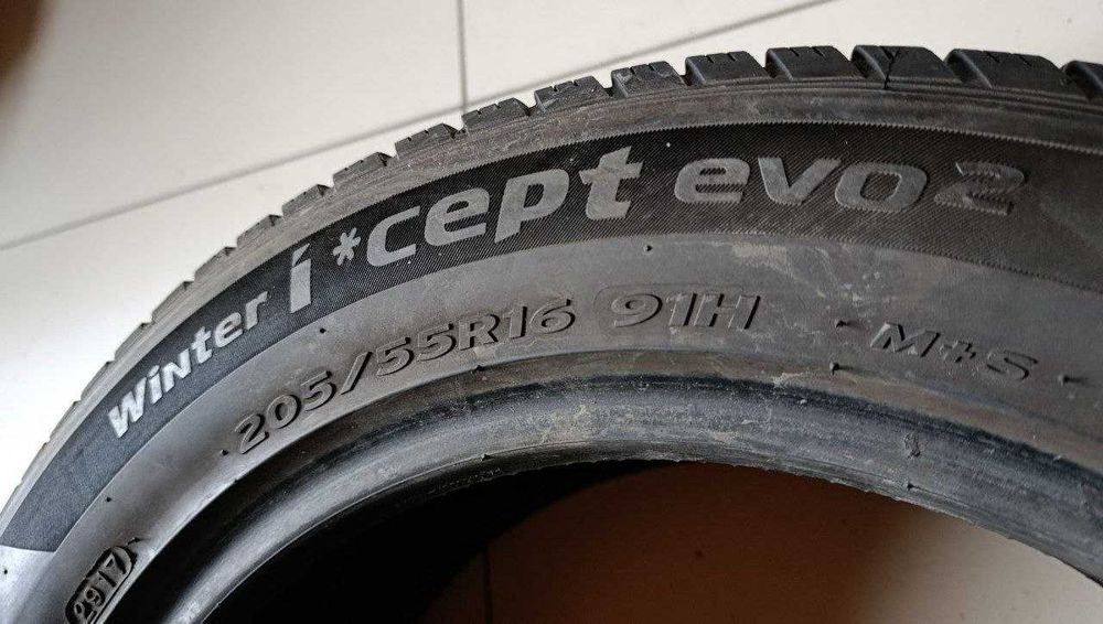 Пара шин б/у 205/55R16 91H Hankook Winter I*cept EVO 2