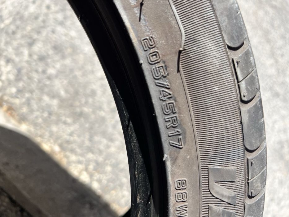 205/45/17 2 pneus