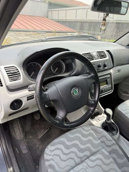 Vendo skoda fabia 2008 para peças ou inteiro