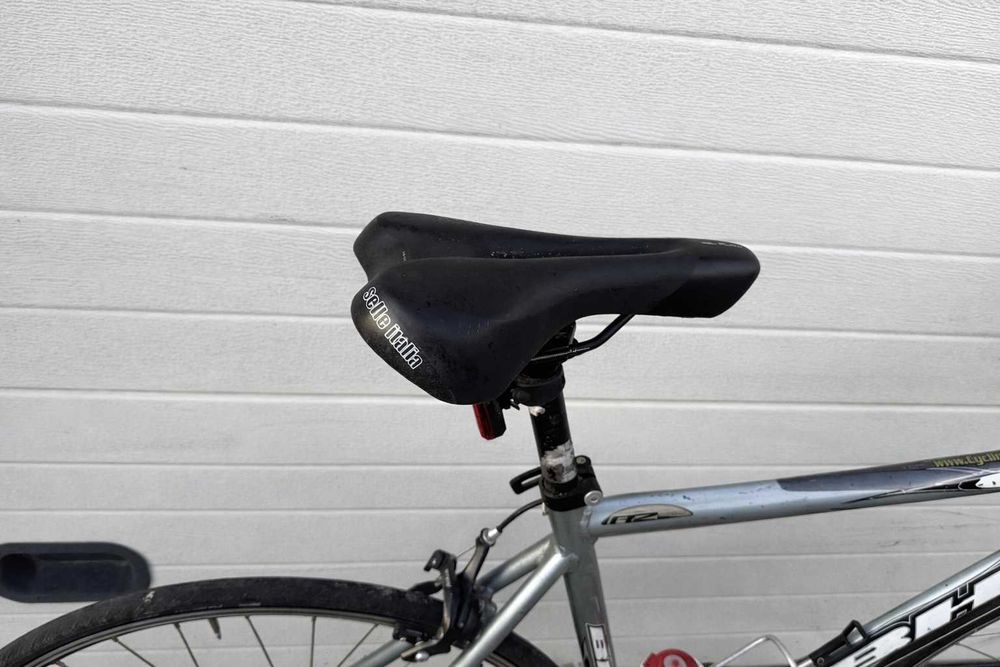 Bicicleta de Estrada BH Burgos - Barata P/Desocupar