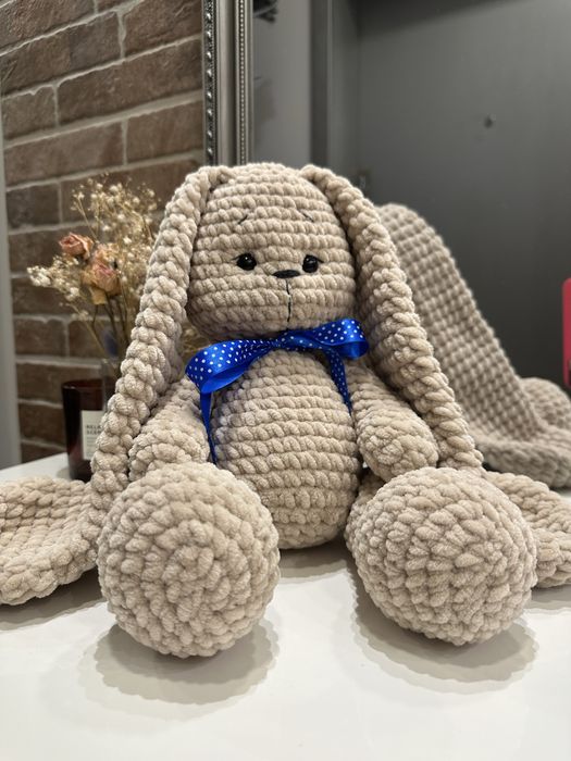 В’язані іграшки ручної роботи