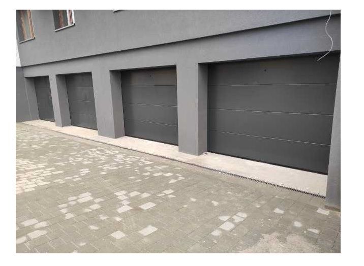 Brama segmentowa 60mm FAKRO ELITE 4000x2250 Antracyt (RAL7016)