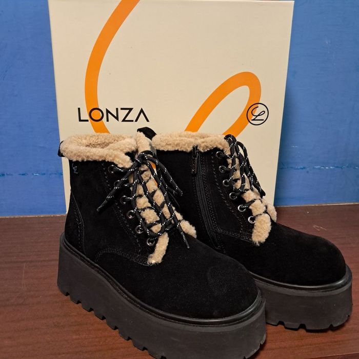 Жіночі зимові чоботи