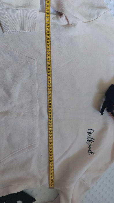 Cropp różowa bluza z czarnymi wstążkami