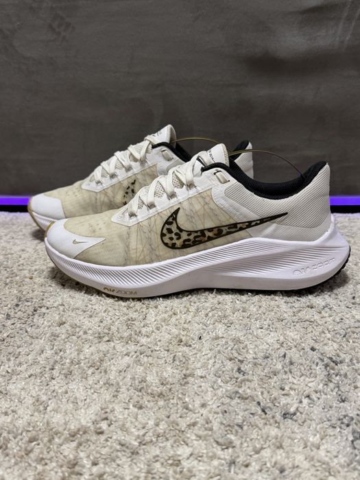 Nike Air zoom кроссовки размер 40