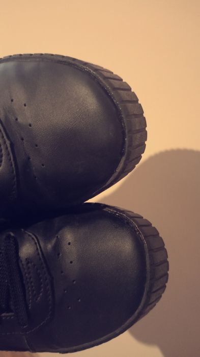 Buty sportowe rozm. 37.